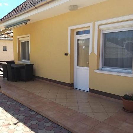 Garden Apartmanhaz 2 Hajdúszoboszló Εξωτερικό φωτογραφία
