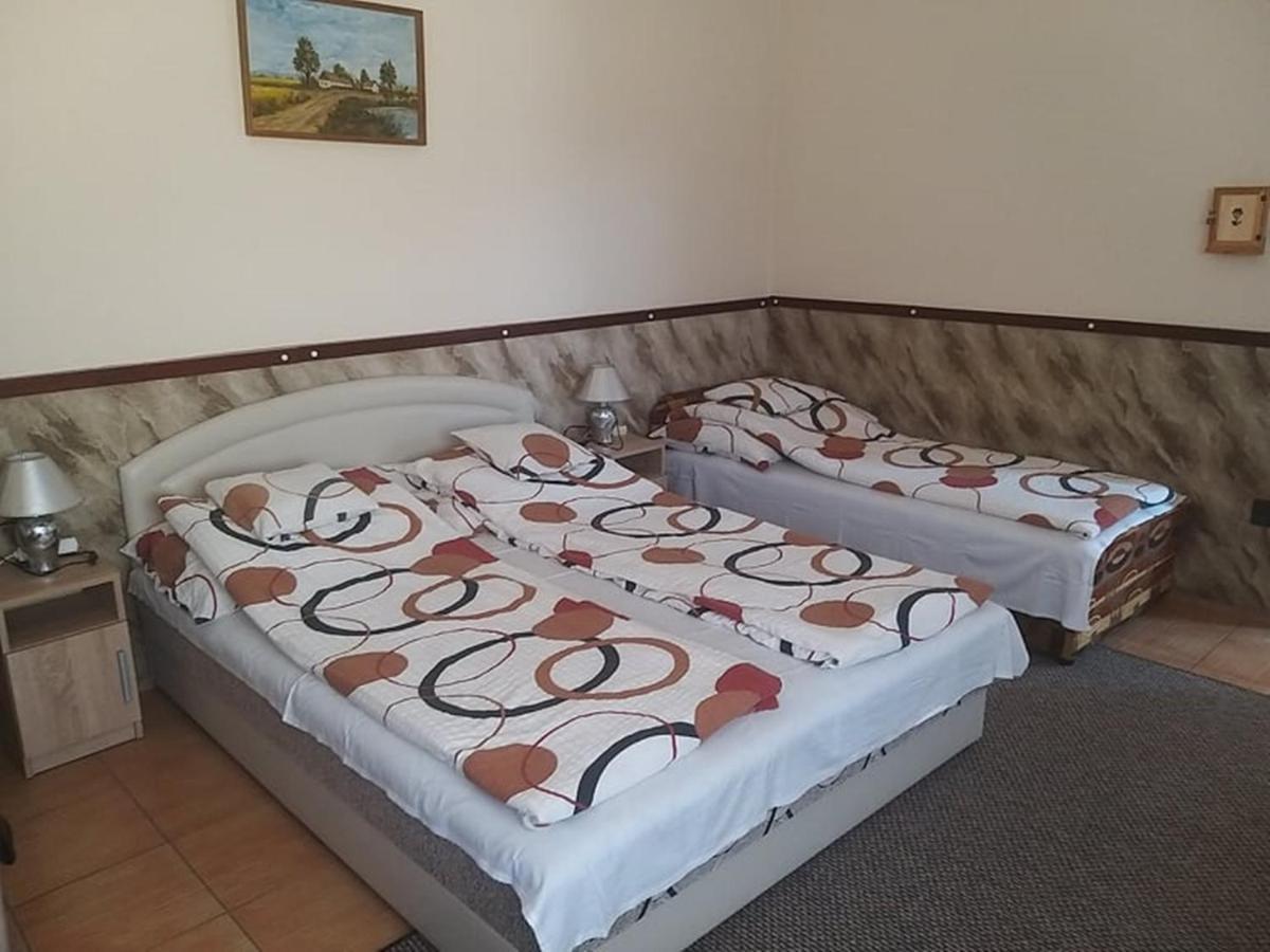 Garden Apartmanhaz 2 Hajdúszoboszló Εξωτερικό φωτογραφία